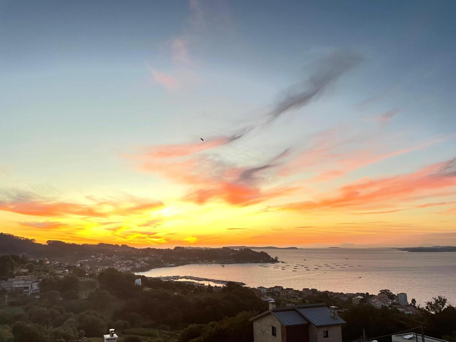 Vou Nun Bou Villa Bueu Buitenkant foto